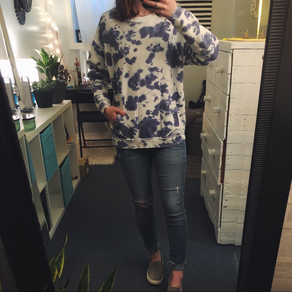 Hollister Crew Neck Sweatshirt